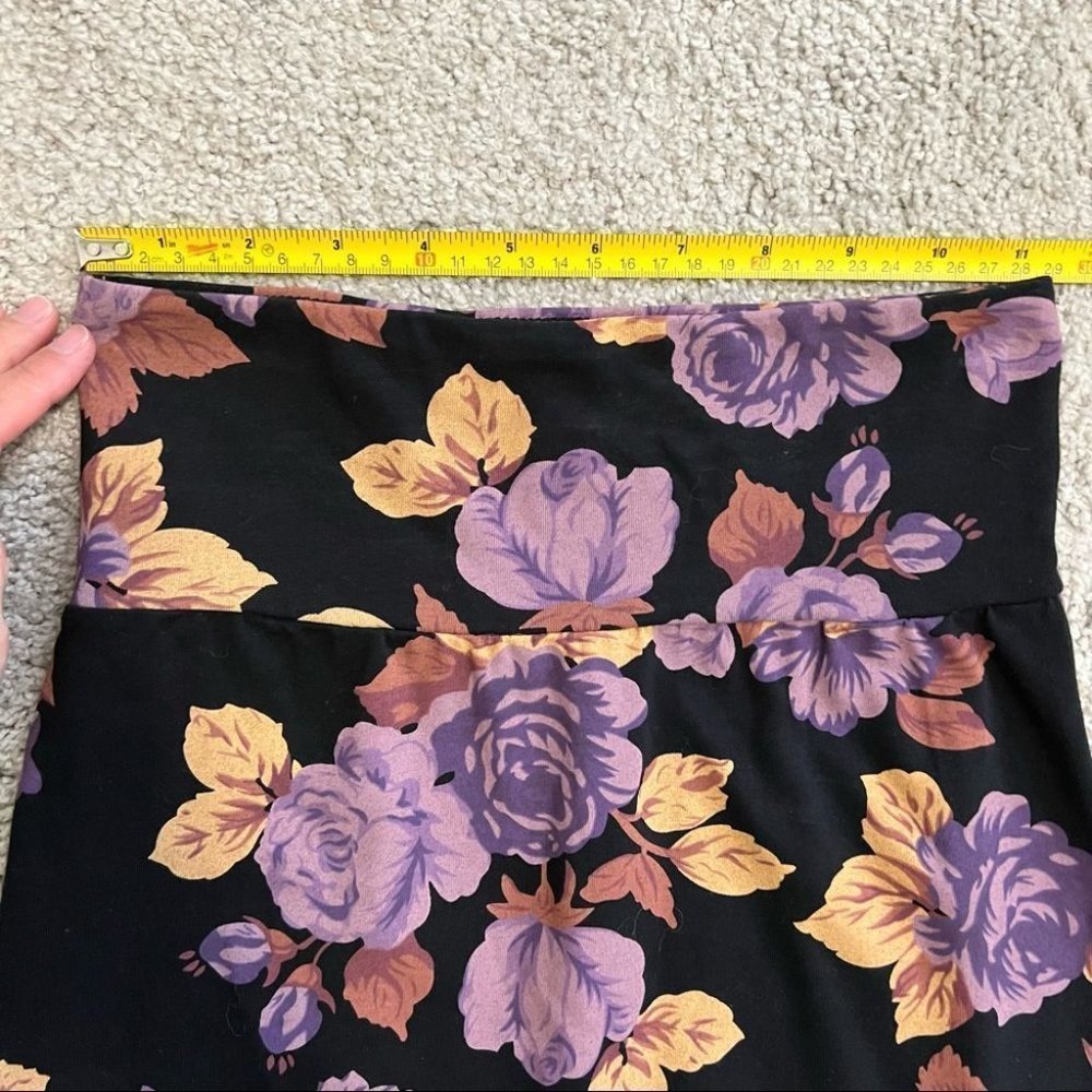 Aritzia Talula Floral High Waist Bodycon Pull On Mini Skirt - Picture 6 of 10